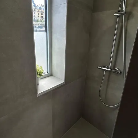 1 Dans Neuf, Terrasse Sud, Meublé Contemporain, Parking Apartment *