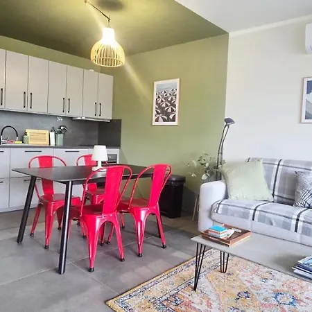Apartment 1 Dans Neuf, Terrasse Sud, Meublé Contemporain, Parking *