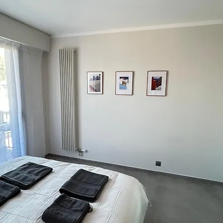 1 Dans Neuf, Terrasse Sud, Meublé Contemporain, Parking Apartment *