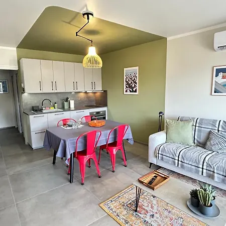 1 Dans Neuf, Terrasse Sud, Meublé Contemporain, Parking Aix-les-Bains