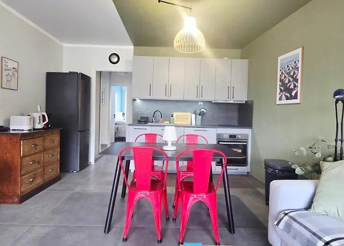 1 Dans Neuf, Terrasse Sud, Meuble Contemporain, Parking 公寓