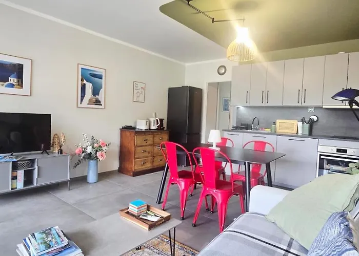 1 Dans Neuf, Terrasse Sud, Meuble Contemporain, Parking 艾克斯莱班