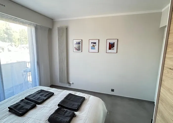 1 Dans Neuf, Terrasse Sud, Meuble Contemporain, Parking 公寓 *